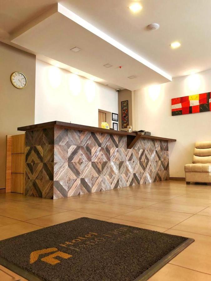 Hm Hotel Expo Inn 波哥大 外观 照片
